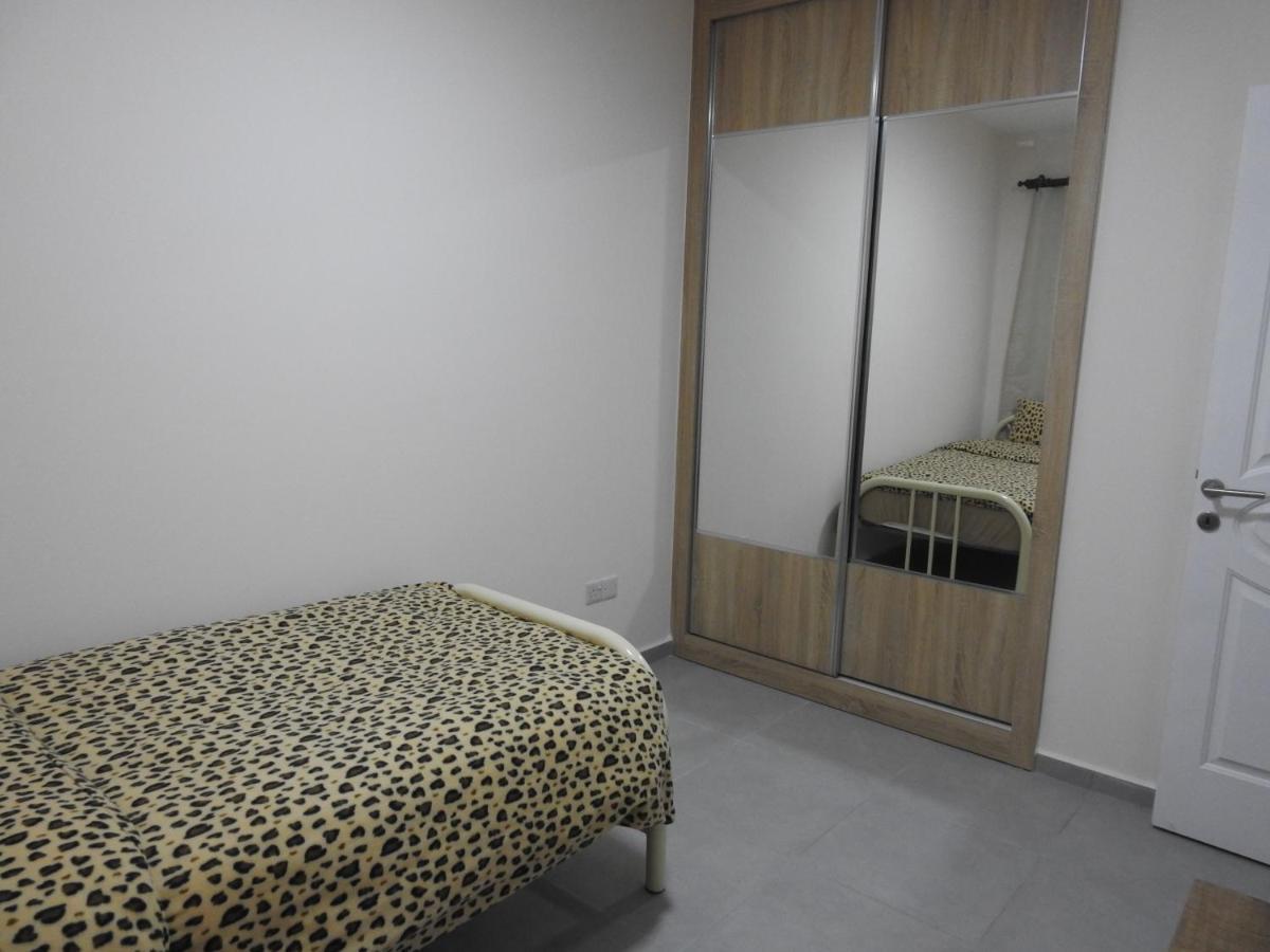 Alp Apartment Famagusta  Buitenkant foto