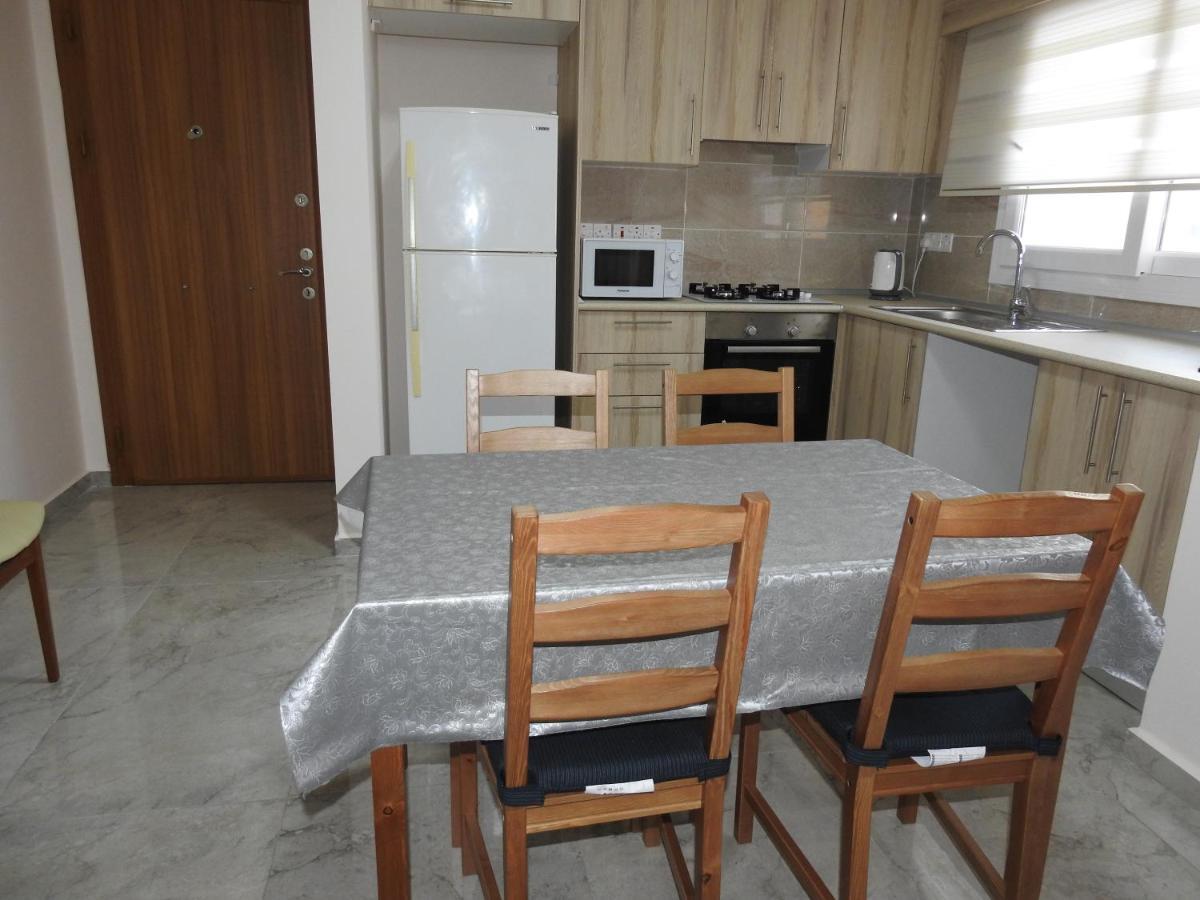 Alp Apartment Famagusta  Buitenkant foto